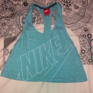 Nike Crop Top